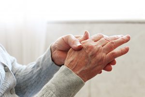 3 Tips To Help Manage Your Arthritis During The Cold Months