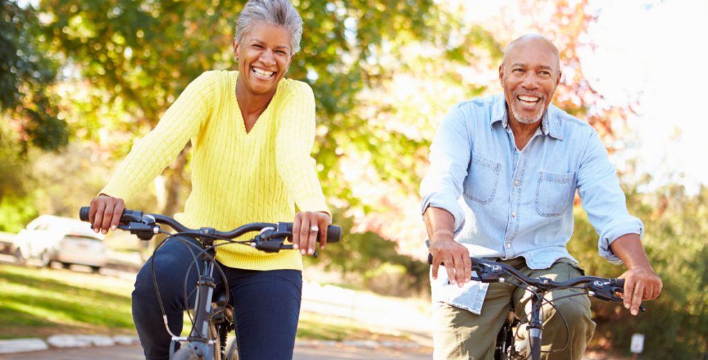 couple on cycle